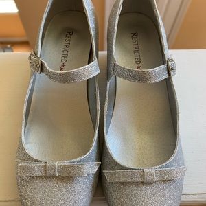 COPY - Restricted Kids size 3 Dress Shoes